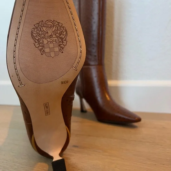NWT Vince Camuto Sutton Boot, NC - Picture 5 of 7